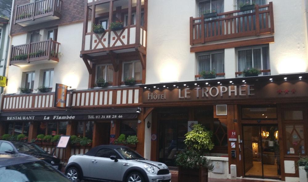 Le Trophee Boutique Hotel Spa- La Loggia Appart'Hotel Deauville Eksteriør bilde