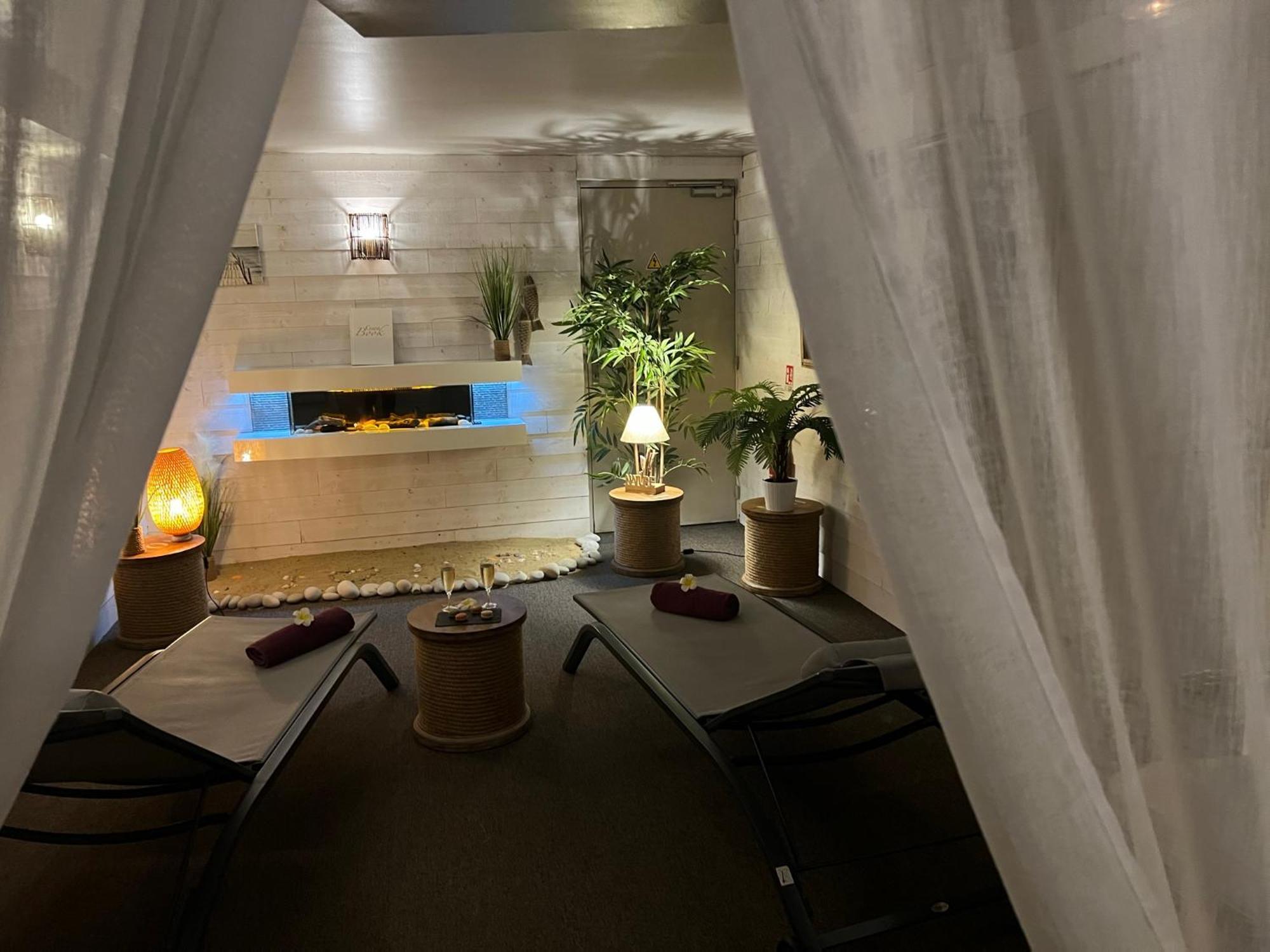Le Trophee Boutique Hotel Spa- La Loggia Appart'Hotel Deauville Eksteriør bilde